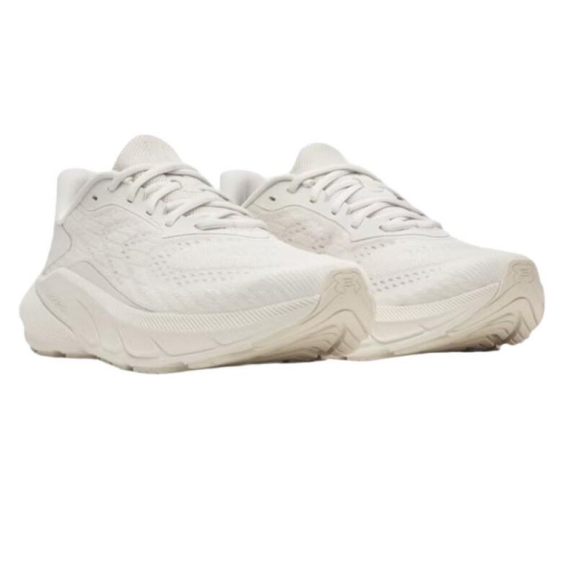 UNDER ARMOUR UA W TURBULENCE 3