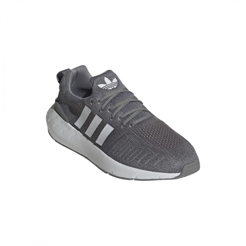 ADIDAS SWIFT RUN 22