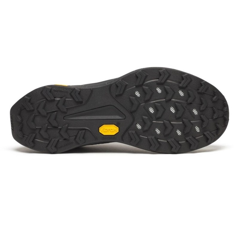 SAUCONY PEREGRINE 16